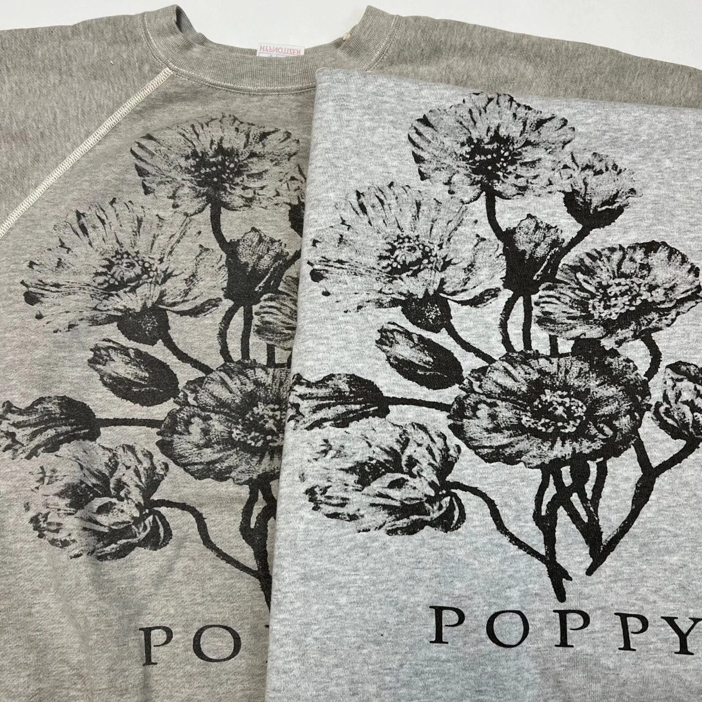 SAINT Mxxxxxx 'FLOWER' CREW NECK SWEAT SHIRTS Floral Distressed Retro Sweatshirt Distressed Gray S-XL Big Factory Four-needle Six-Thread Boneless Stitching Process/Original Horn Sleeve Version Top Printing Process Authentic Level Re-Engraving Garment Washing and Distressing/Hand-worn Graffiti Treatment Original Consistent Fruit Label/Little Angel Anti-Counterfeiting Label